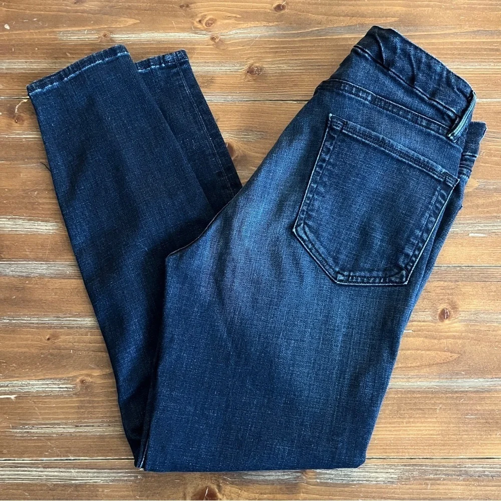 Good American Good Waist Crop Dark Wash 4/27